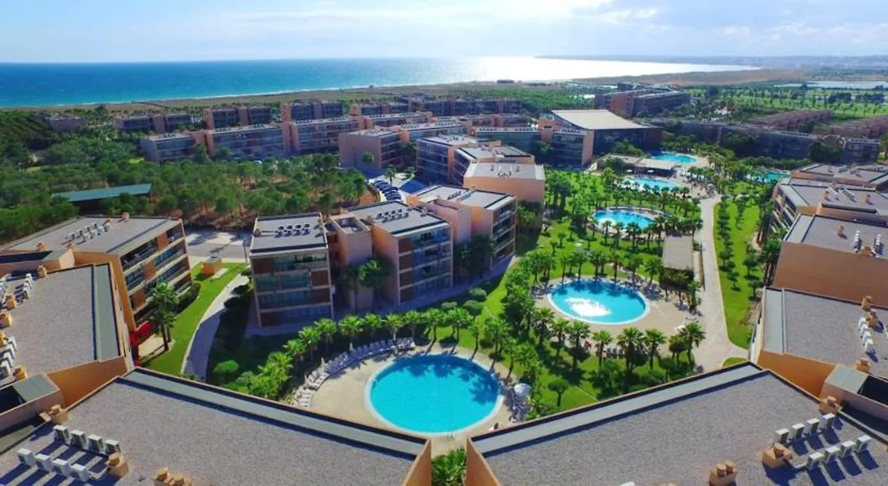 2 Bedrooms Appartement At Albufeira 500 M Away From The Beach With Shared Pool Furnished Balcony And Wifi Apartment